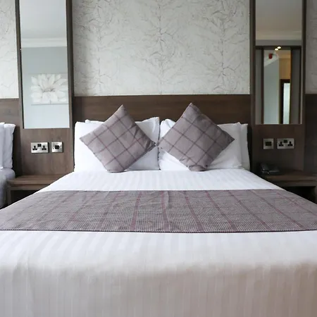 Jackson's & Leisure Centre 4*