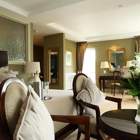 Jackson's & Leisure Centre