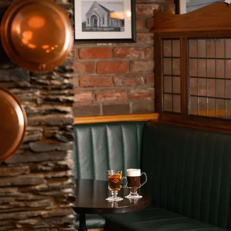 Jackson's & Leisure Centre Hotel 4*