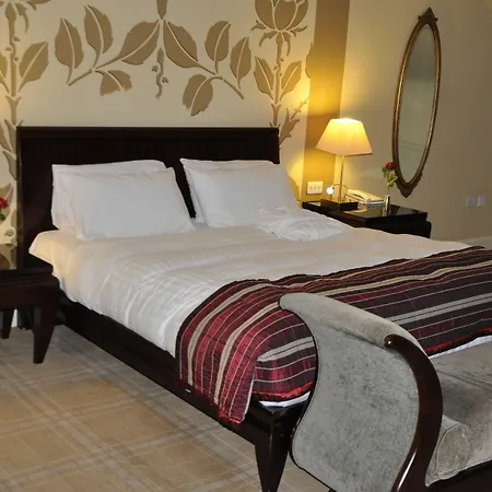 Jackson's & Leisure Centre バリーボフェイ