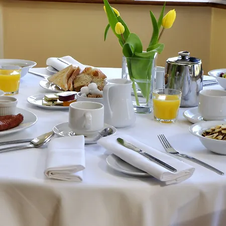 Jackson's & Leisure Centre