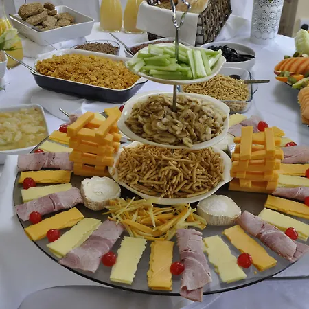 فندق Jackson's & Leisure Centre باليبوفي