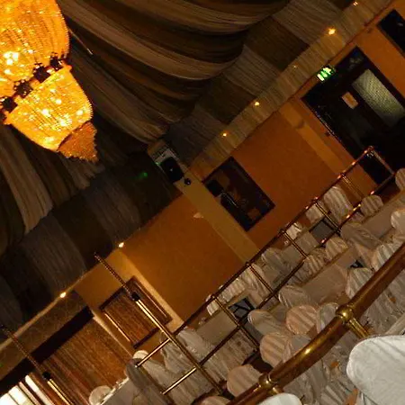 Jackson's Hotel&leisure Centre 4*