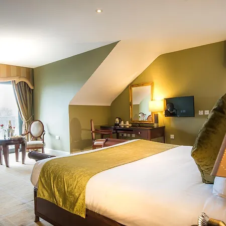 Jackson's & Leisure Centre فندق 4*