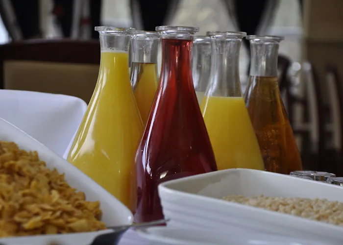 Jackson's & Leisure Centre Отель Баллибофи