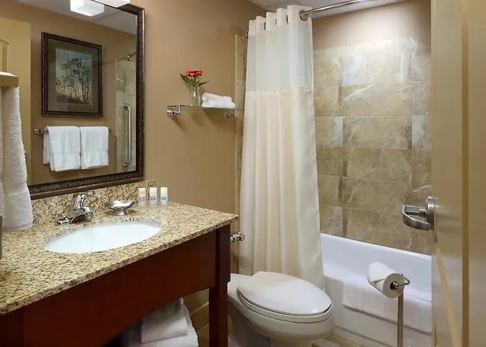 Jackson's & Leisure Centre Отель 4*