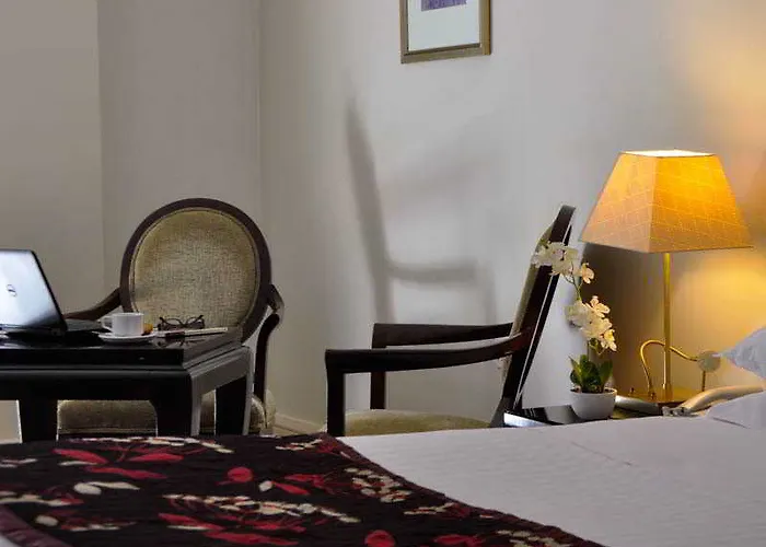 Jackson's & Leisure Centre Hotell 4*